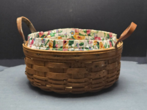 Longaberger 1992 round serving - 1992,